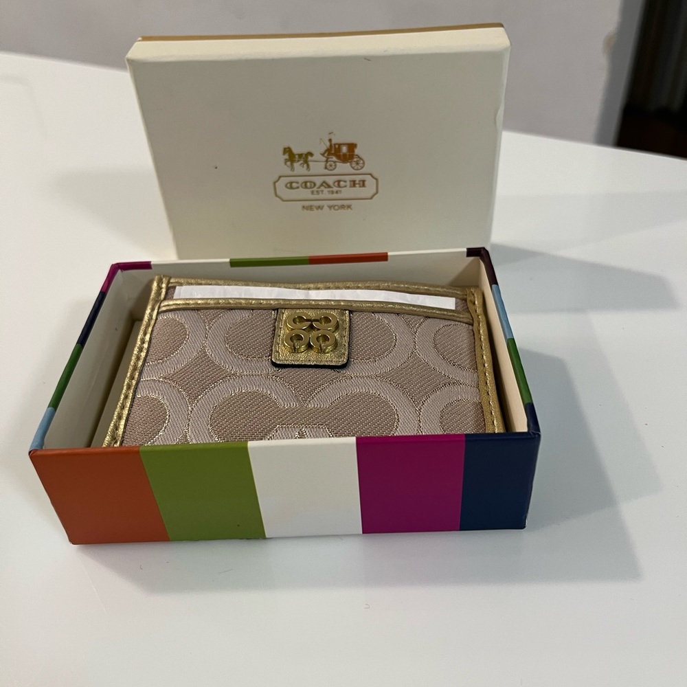 Coach Slim ID Case Beige and Gold Signature Style